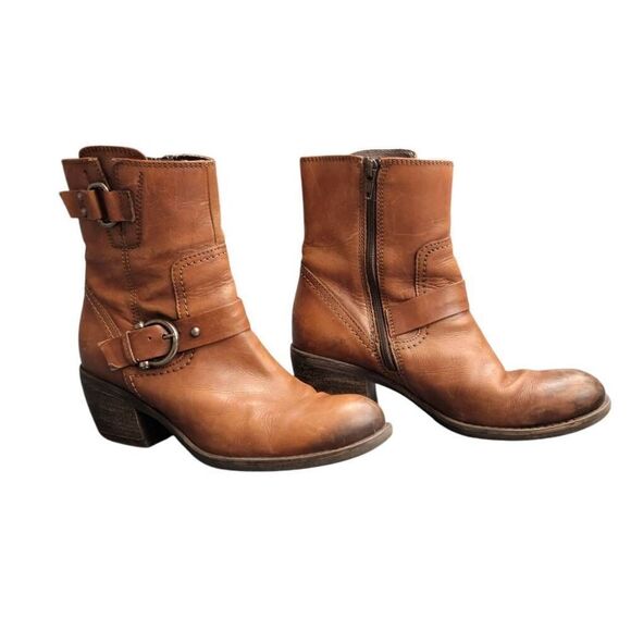 Clark Tan Brown Distressed Leather Mascarpone Cafe Ankle Boots Cowgirl Shoes - Picture 14 of 14